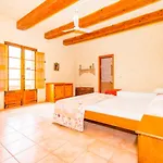 بيت للعطل Stunning 3 Bedroom With Pool