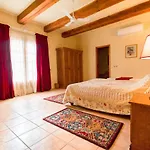 Stunning 3 Bedroom With Pool * Xagħra